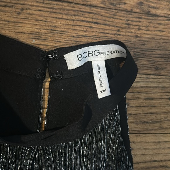 BCBG SPARKLE HALTER TOP - Picture 2 of 3